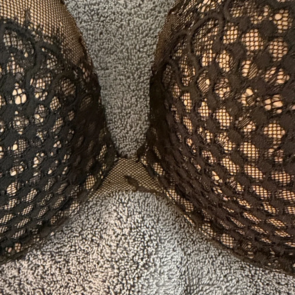 Victoria's Secret Black Mesh Bra - Picture 2 of 6